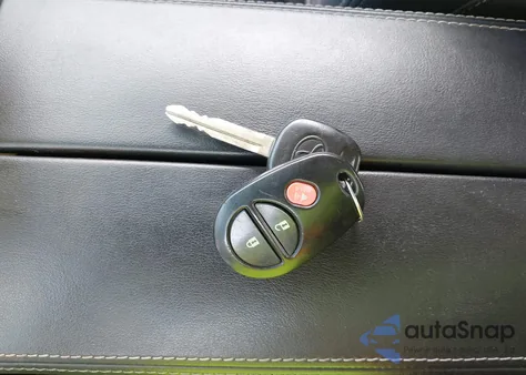 2008 Toyota Tacoma Base V6 z USA, uszkodzony, nr VIN 5TEUU42N38Z575436